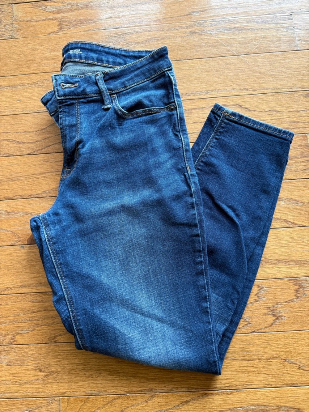 Old Navy Women’s Skinny Jeans in Dark Blue Wash